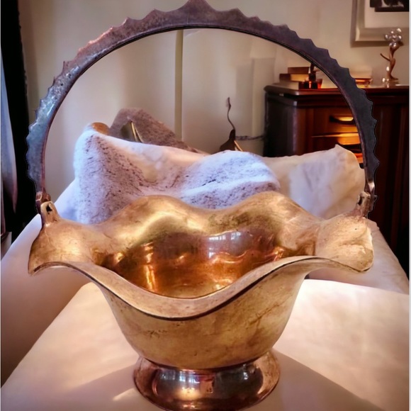 Adorable Brass Look Footed Basket w/Handle - Picture 4 of 11